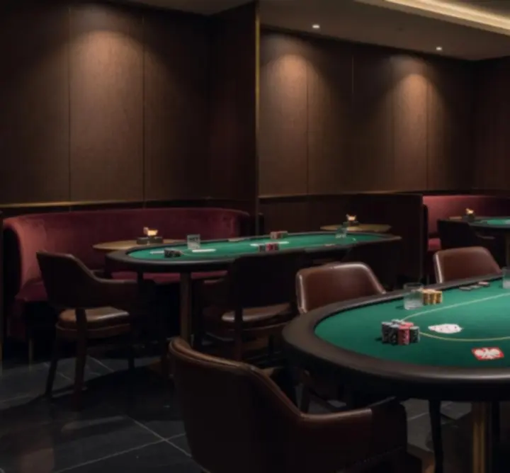 Eleganckie stoły pokerowe w Poker Lounge PRIMESET LIMITED